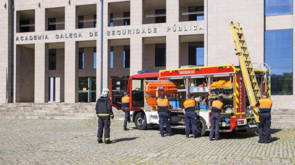 Profesionais de emerxencias e bombeiros