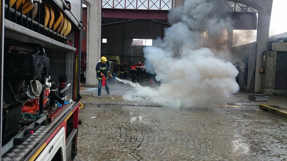 Profesionais de emerxencias e bombeiros