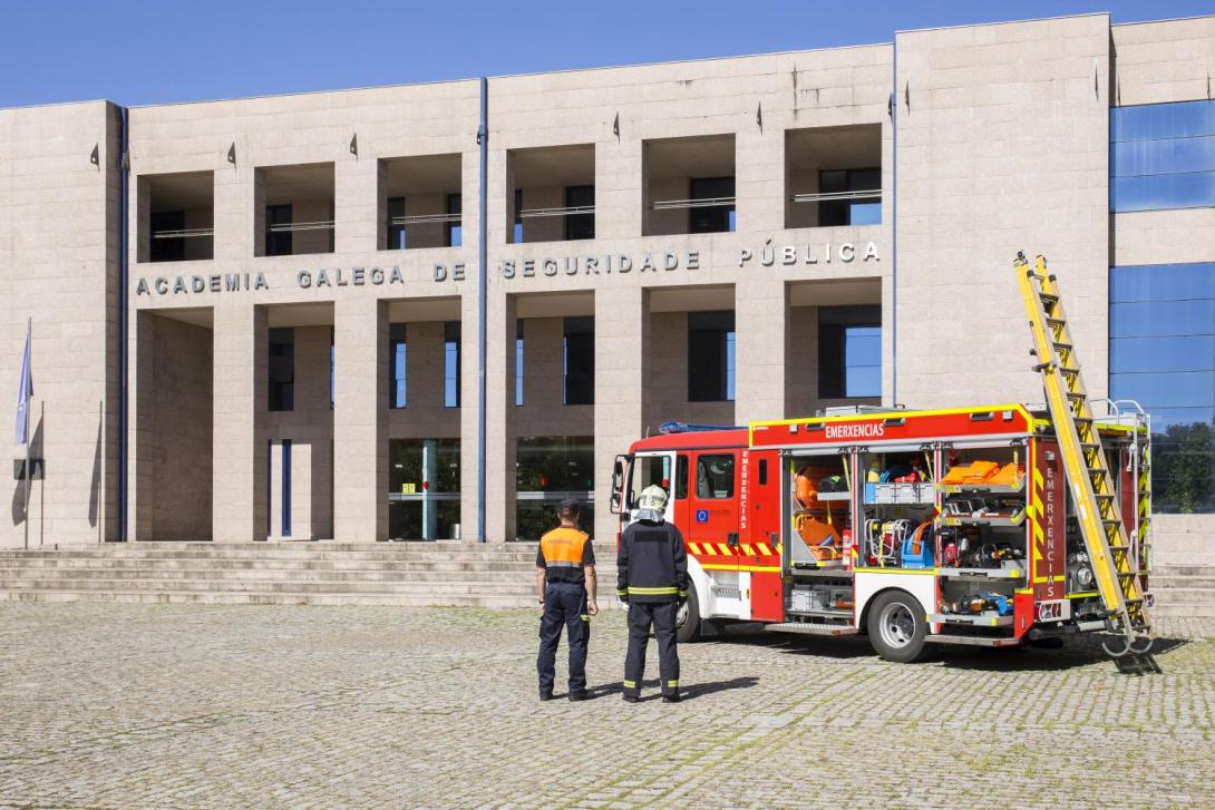 Profesionais de emerxencias e bombeiros